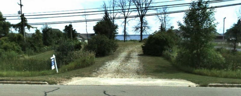 Lakeside Motel - Street View Before House Was Built (newer photo)